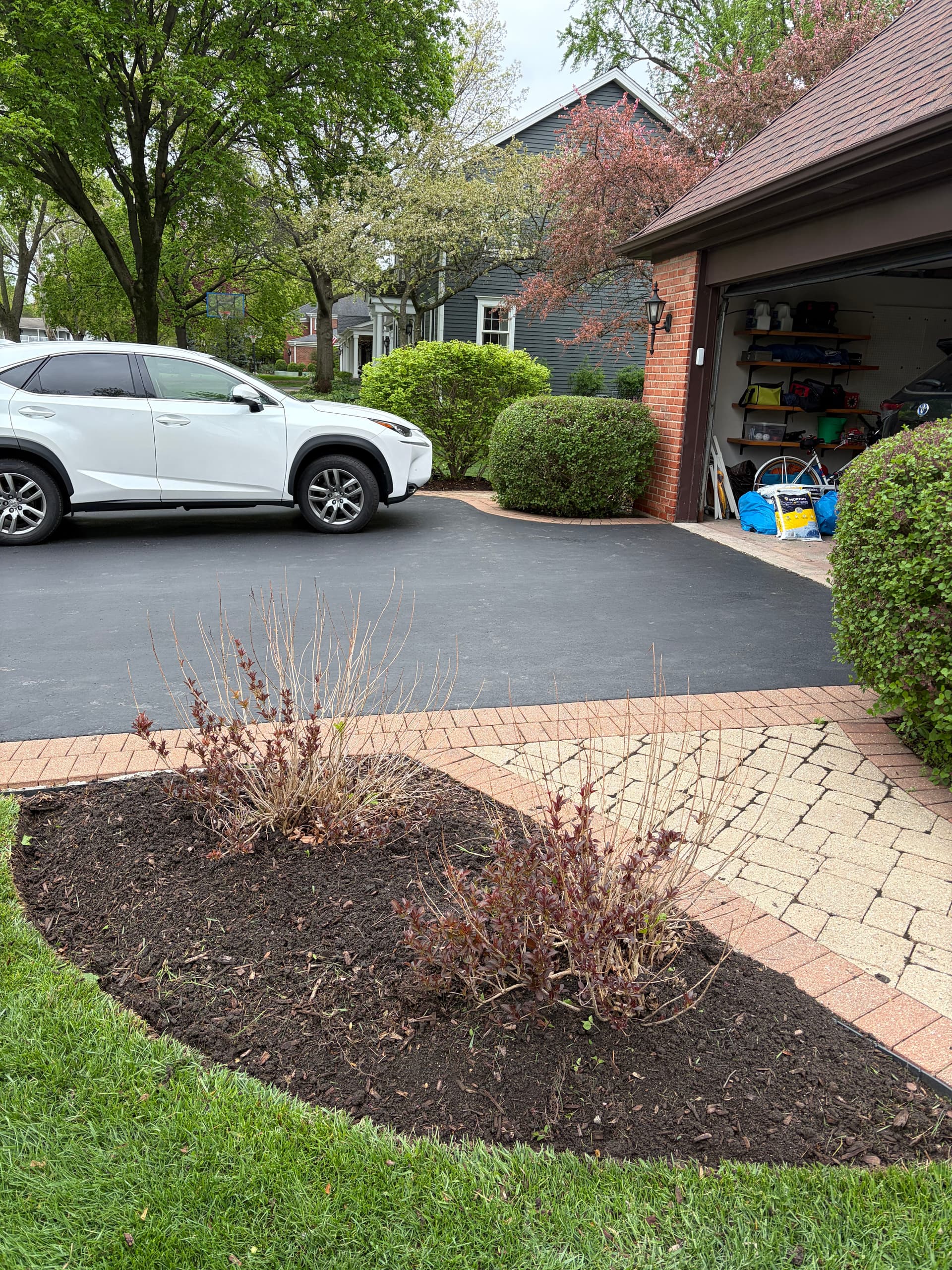 Gallery photos for Full Landscape Reset and Cleanup in Barrington IL: Image #2