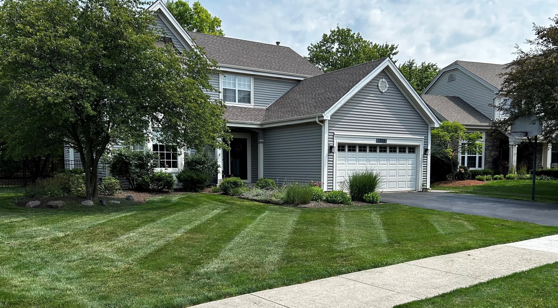 How to Improve Curb Appeal with Landscaping image