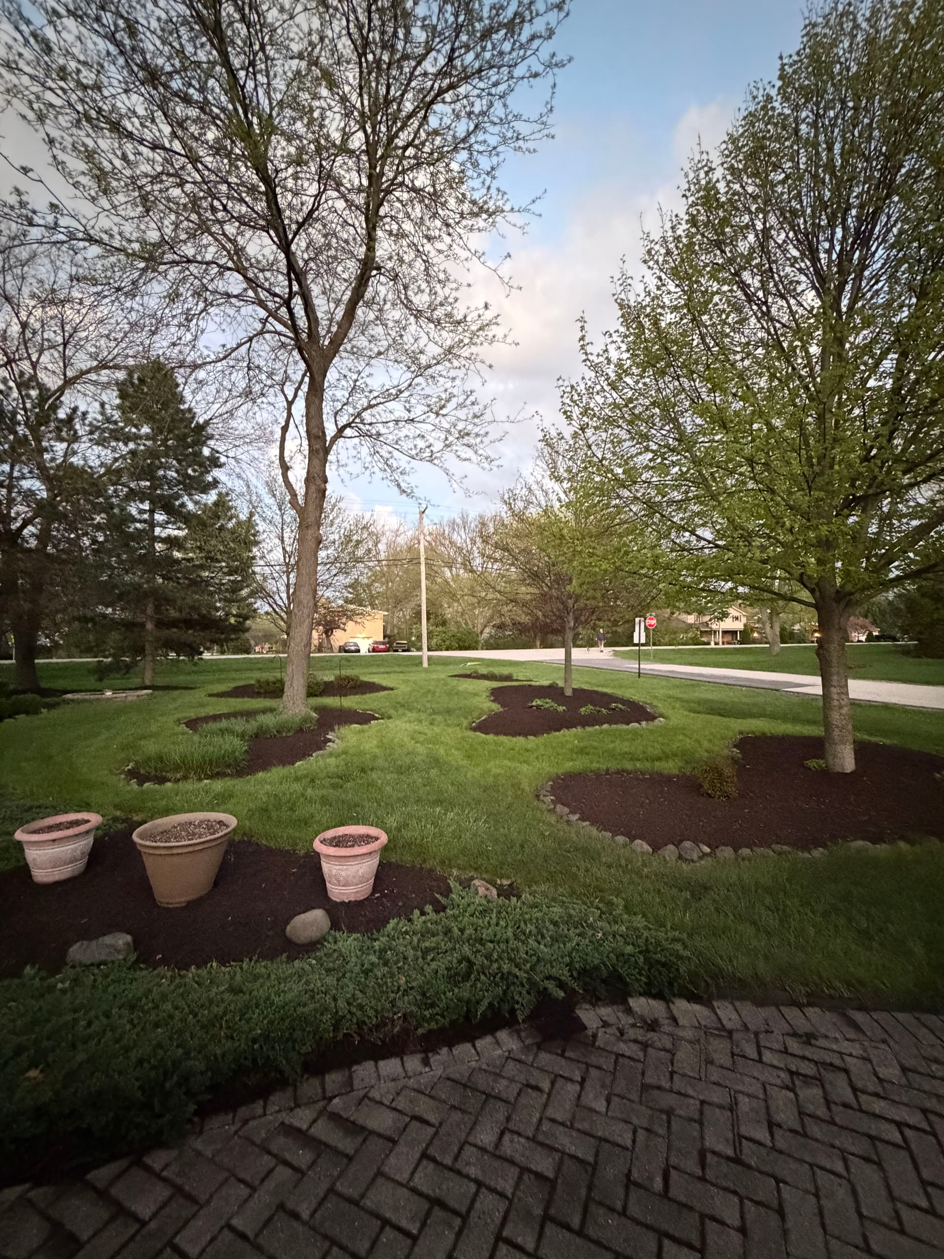 30 Yards of Dyed Brown Mulch Installed in Barrington image