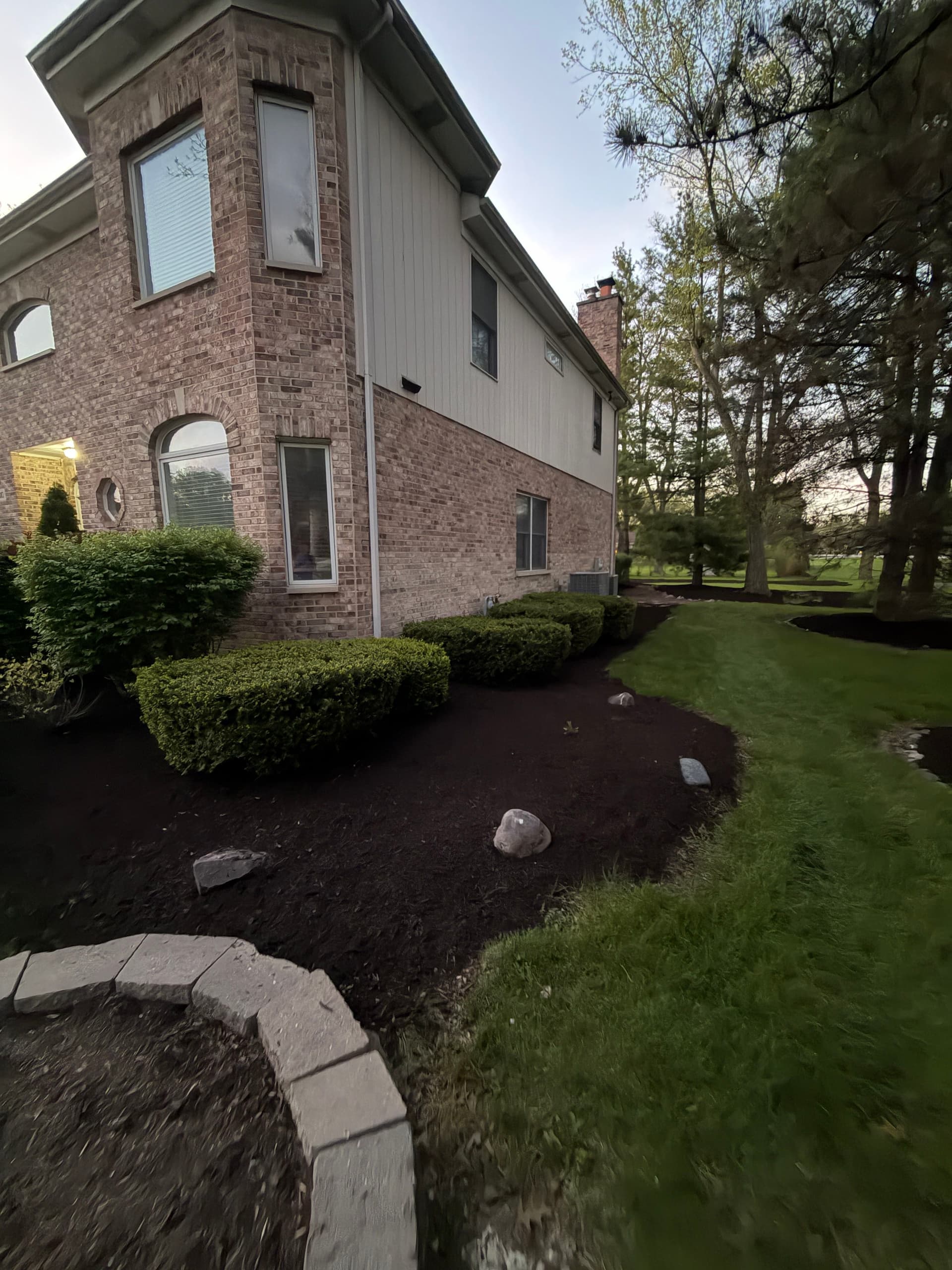 Gallery photos for 30 Yards of Dyed Brown Mulch Installed in Barrington: Image #3