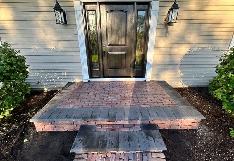 Gallery photos for Stunning Porch Revamp with Unilock Pavers: Image #1