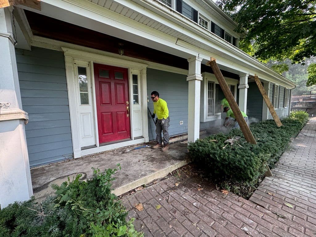 Gallery photos for Porch Revamp with Enhanced Structural Integrity: Image #1